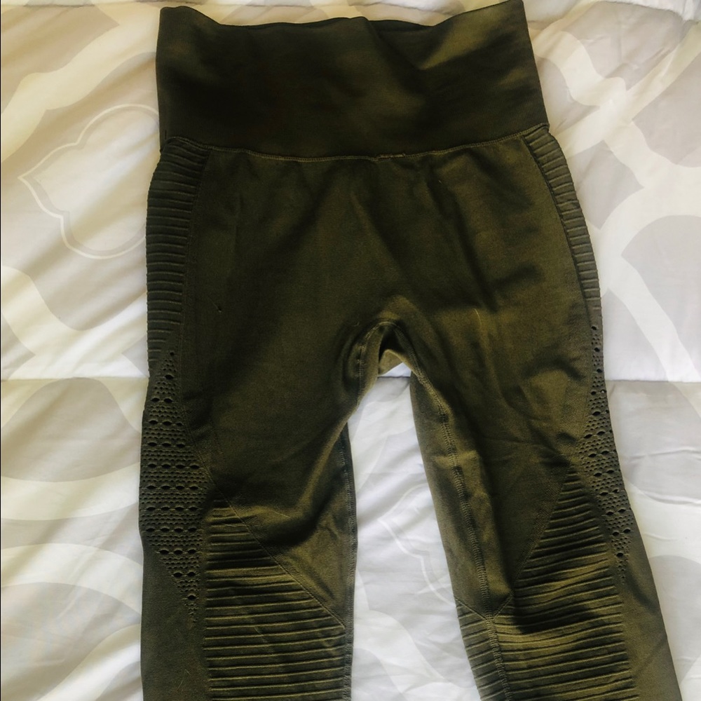 Women’s GymShark cropped leggings